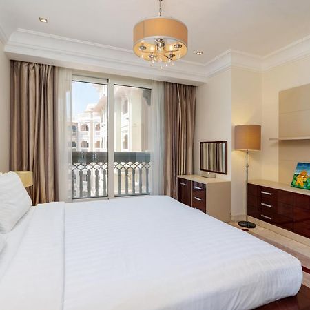 Royal Club By Rvhr, Grandeur Residence Crescent Palm Jumeirah Dubai Exterior photo