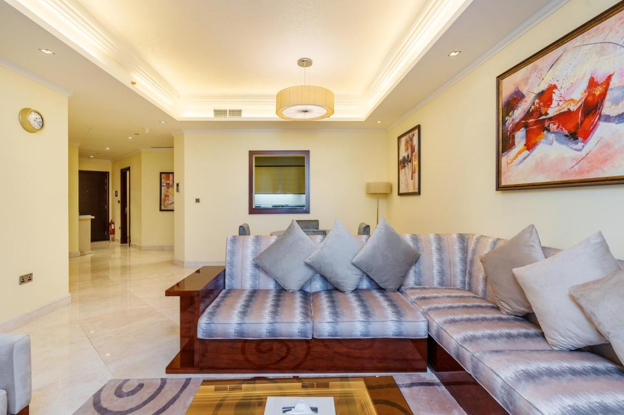 Royal Club By Rvhr, Grandeur Residence Crescent Palm Jumeirah Dubai Exterior photo