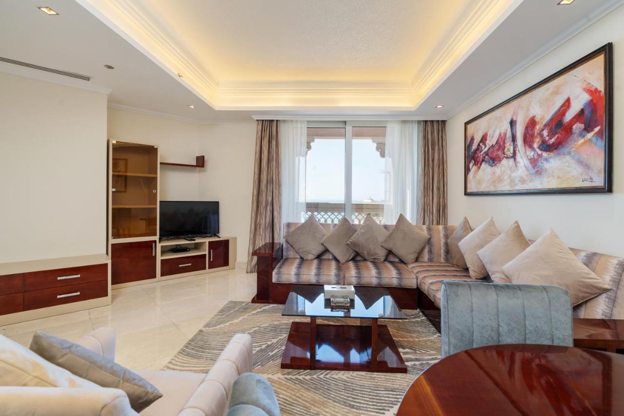 Royal Club By Rvhr, Grandeur Residence Crescent Palm Jumeirah Dubai Exterior photo